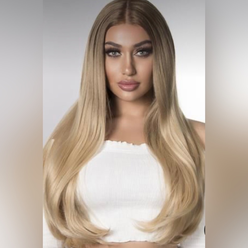 Blonde synthetic wig